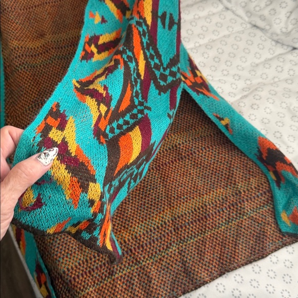 Colorful Geometric Patterned Long Cardigan - Picture 11 of 12